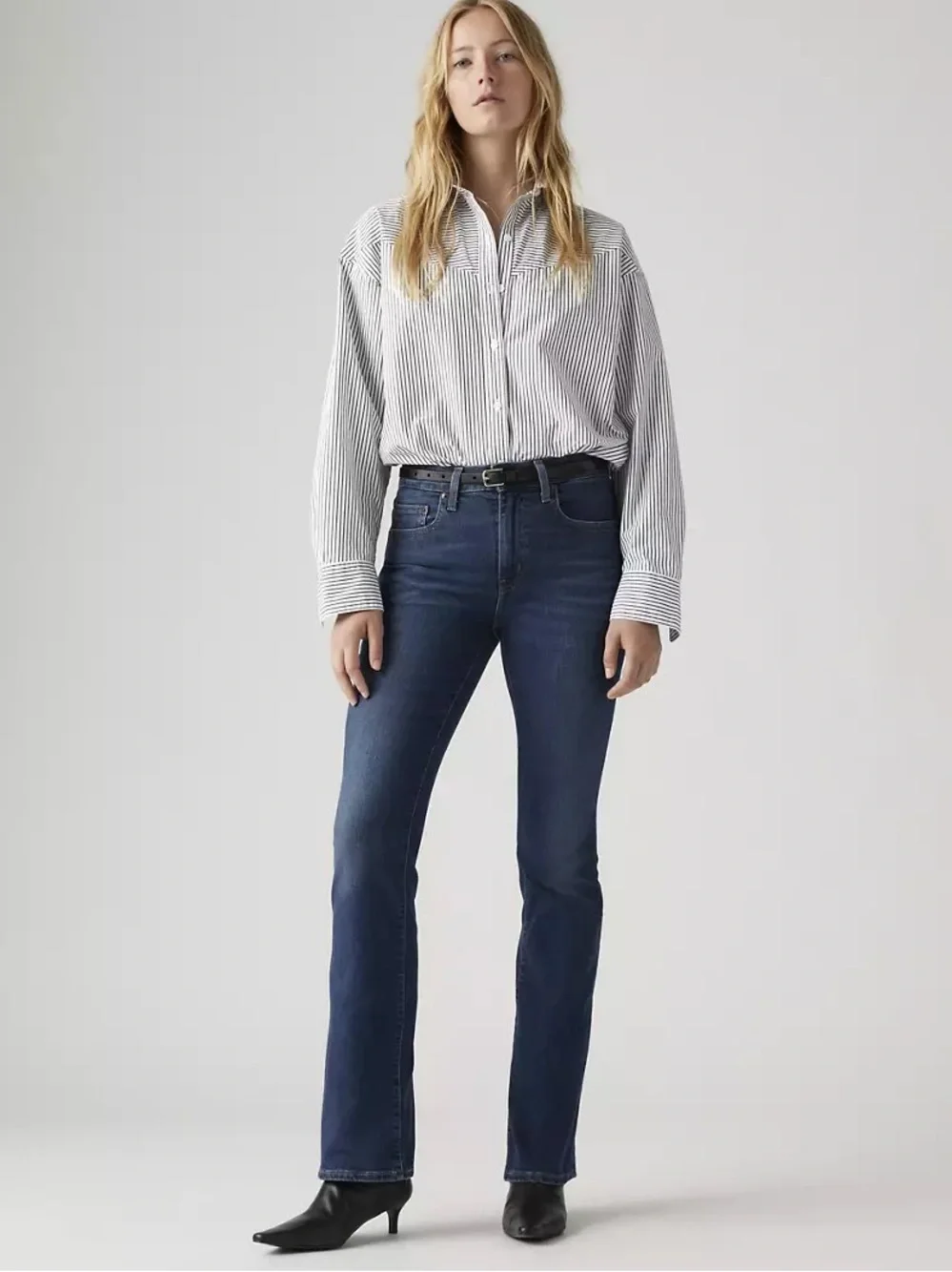 Levi’s | Women’s Dark Blue Denim Premium 725 High Rise Bootcut Jeans Size 29